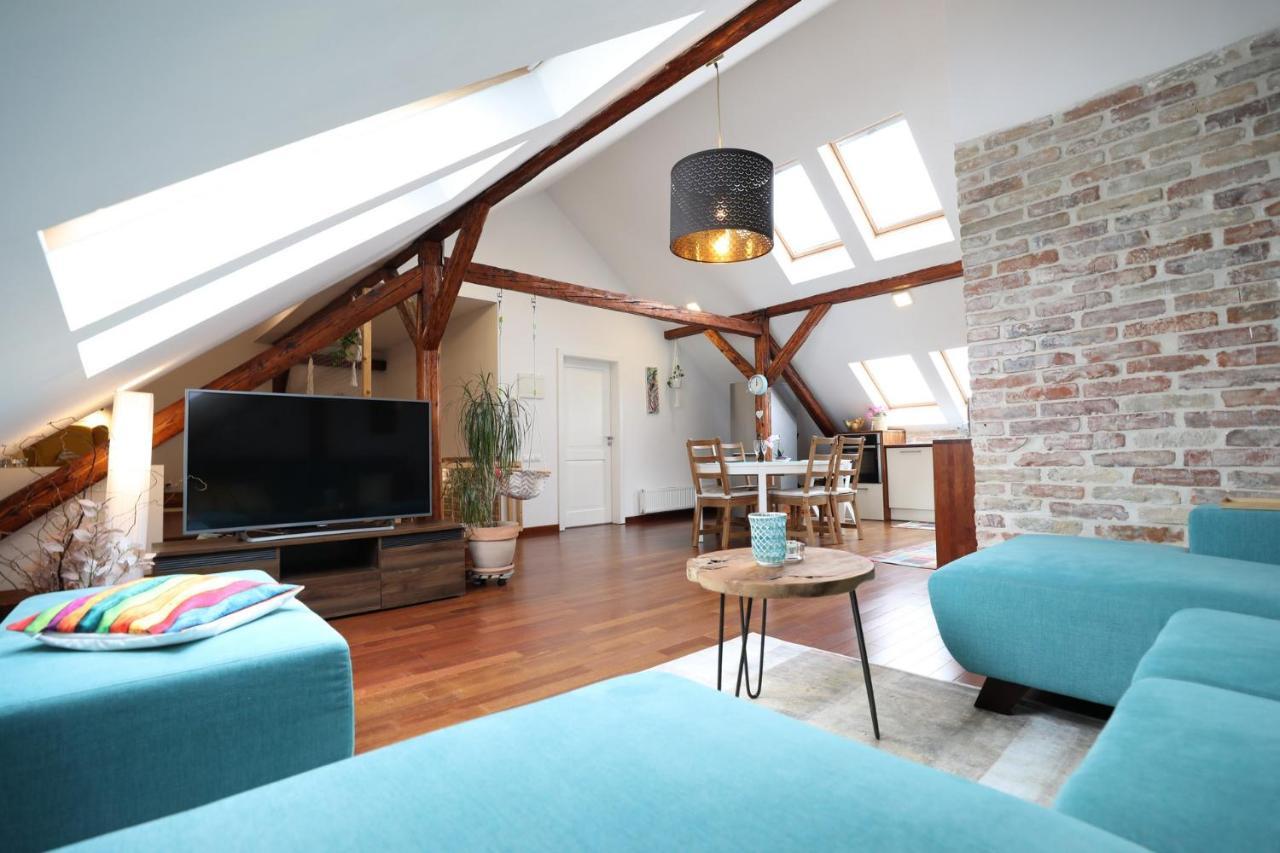 Beautiful And Romantic Penthouse With Two Terraces 브라티슬라바 외부 사진