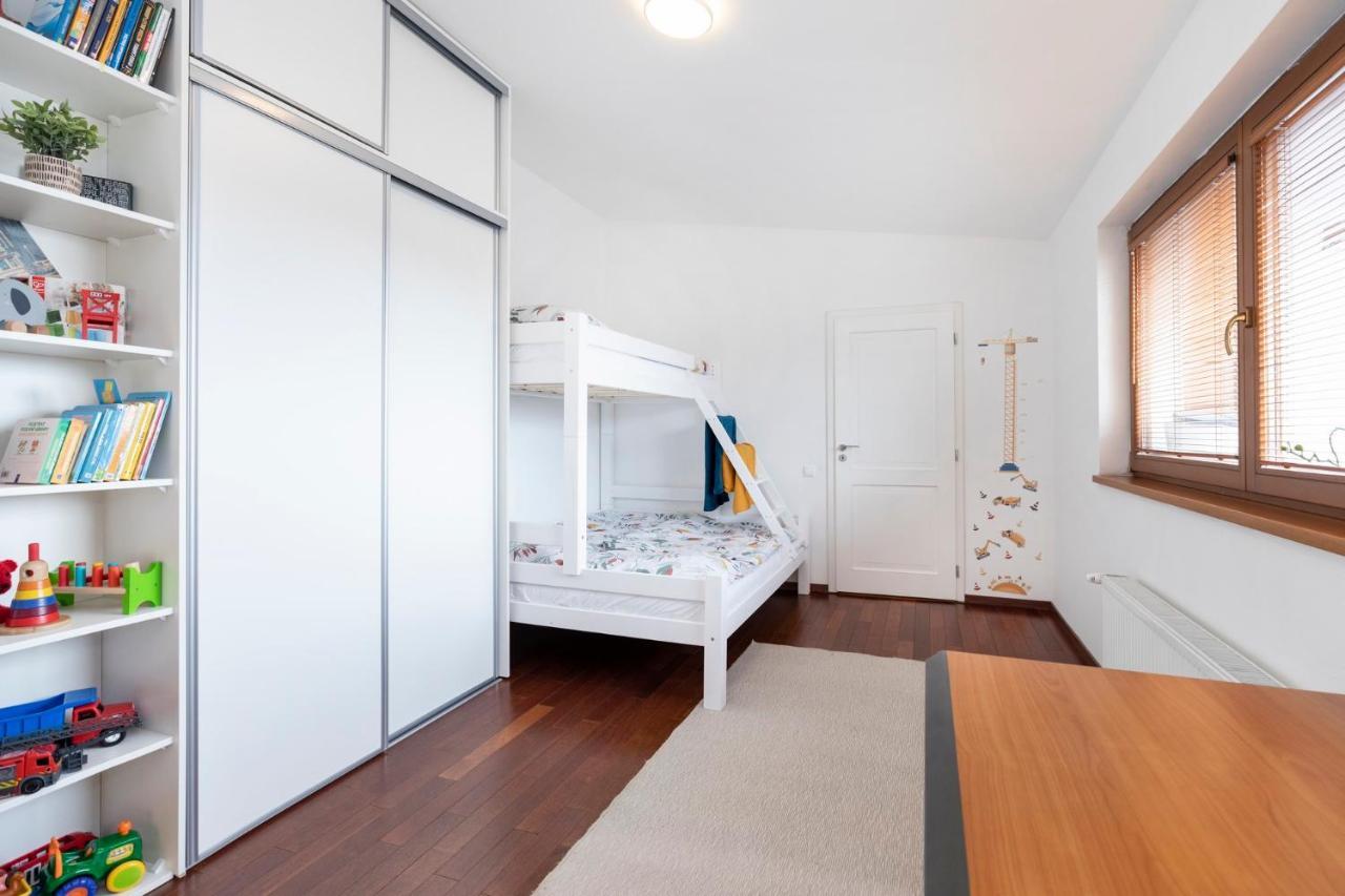 Beautiful And Romantic Penthouse With Two Terraces 브라티슬라바 외부 사진