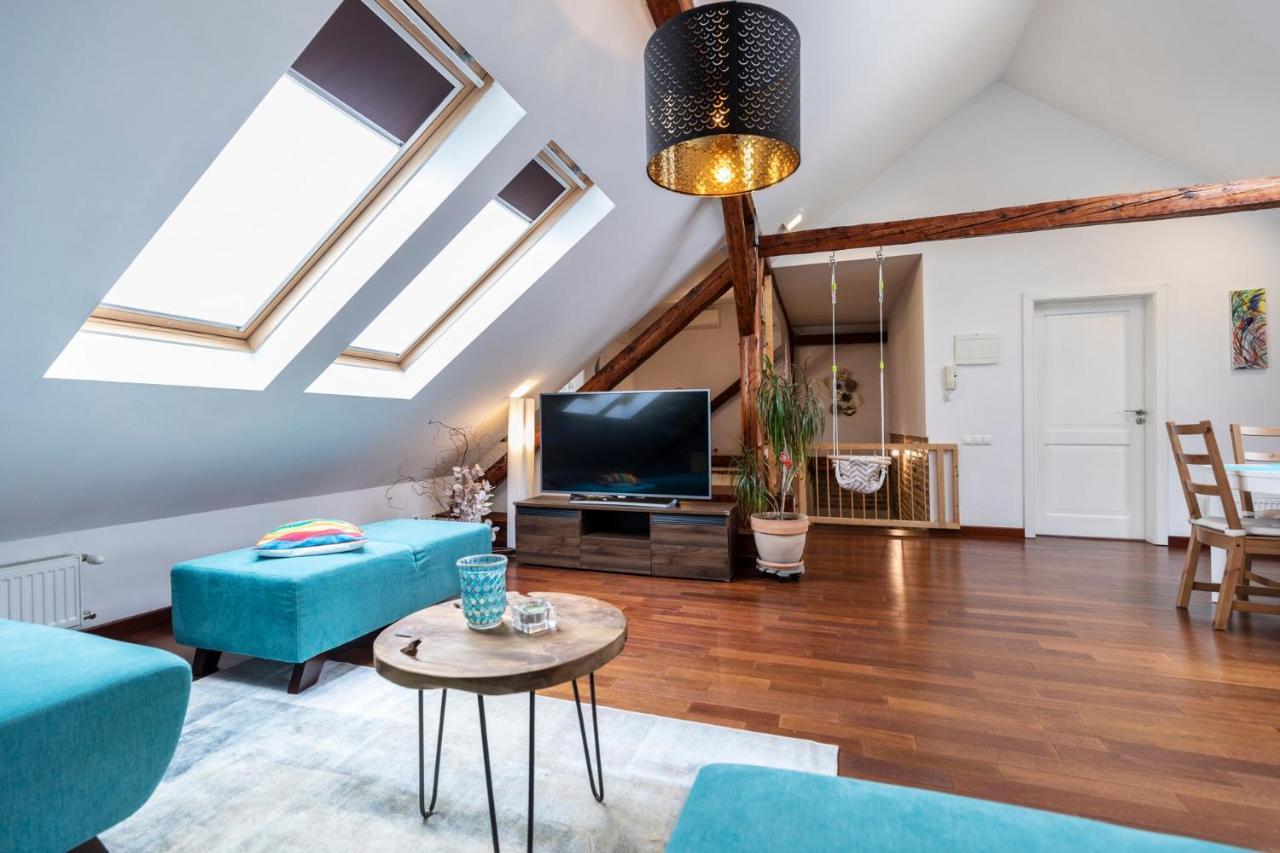 Beautiful And Romantic Penthouse With Two Terraces 브라티슬라바 외부 사진