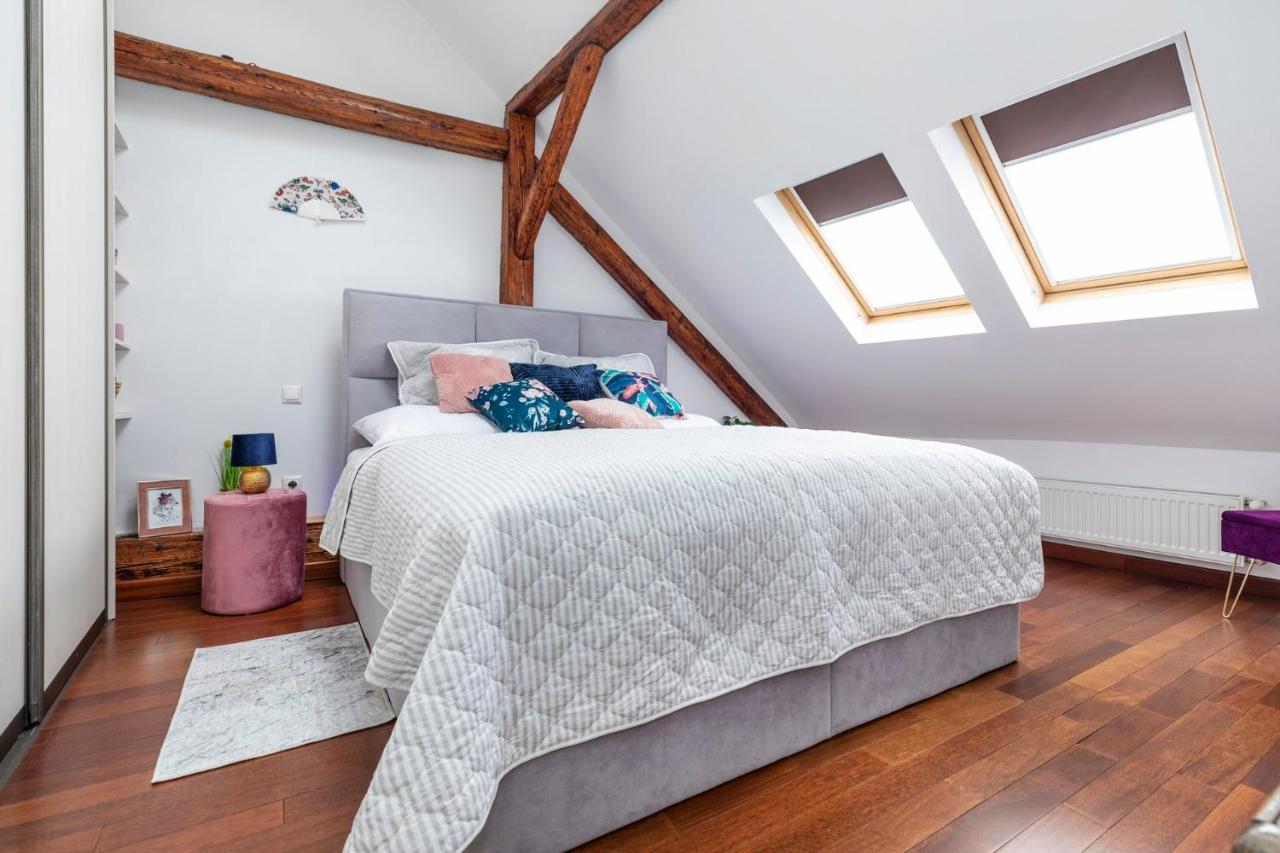 Beautiful And Romantic Penthouse With Two Terraces 브라티슬라바 외부 사진