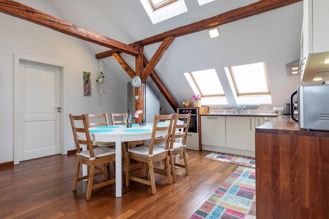 Beautiful And Romantic Penthouse With Two Terraces 브라티슬라바 외부 사진