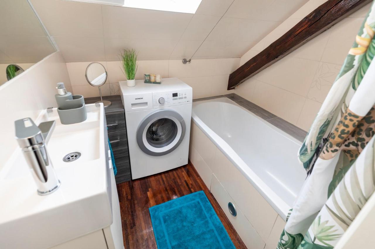 Beautiful And Romantic Penthouse With Two Terraces 브라티슬라바 외부 사진