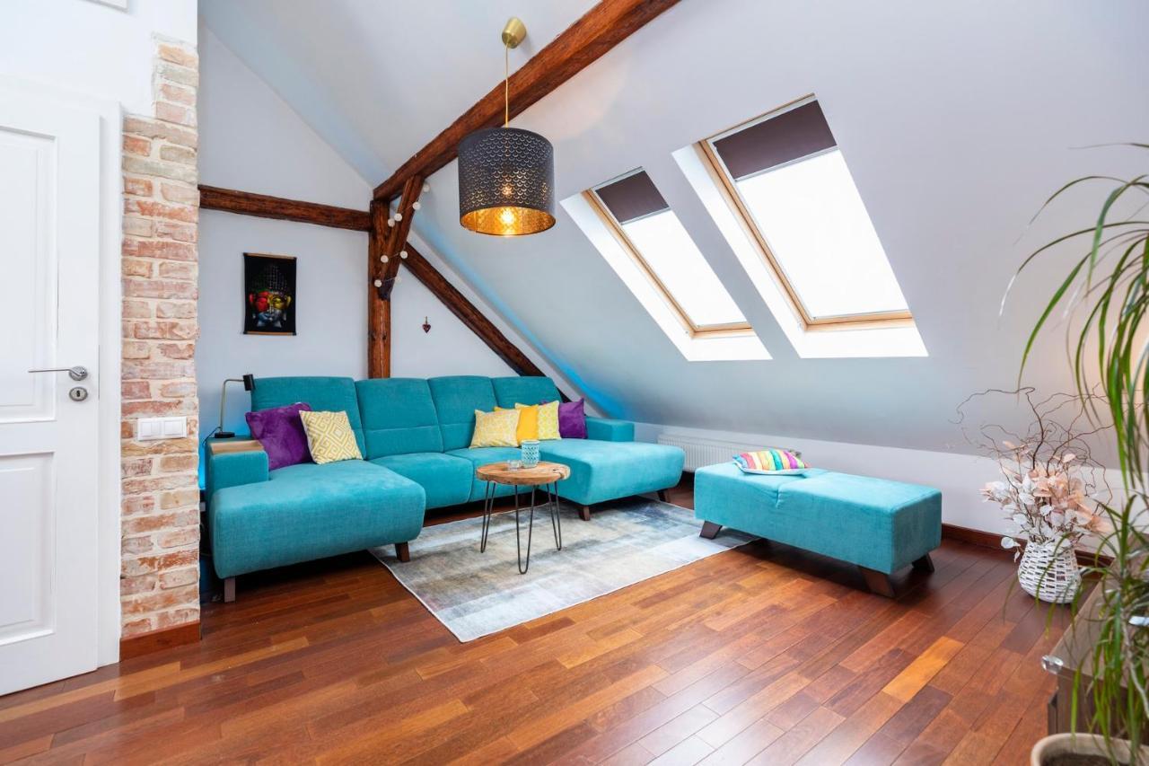 Beautiful And Romantic Penthouse With Two Terraces 브라티슬라바 외부 사진