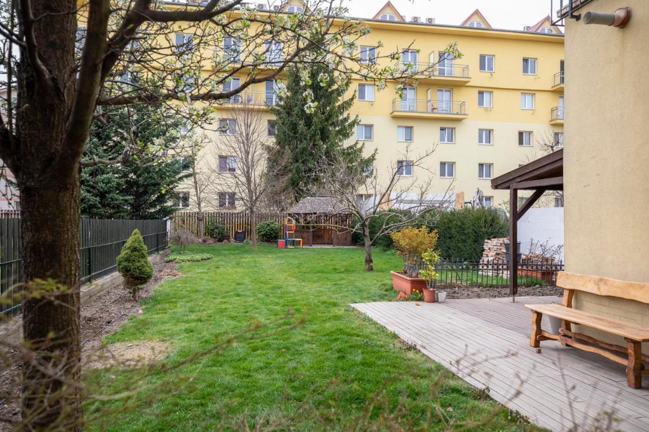 Beautiful And Romantic Penthouse With Two Terraces 브라티슬라바 외부 사진