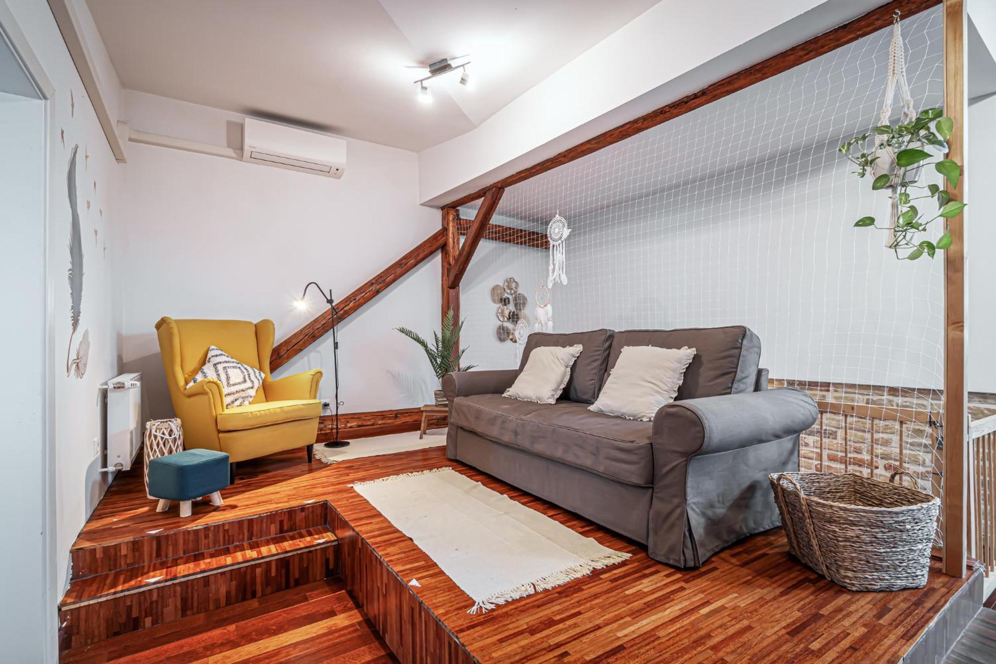 Beautiful And Romantic Penthouse With Two Terraces 브라티슬라바 외부 사진